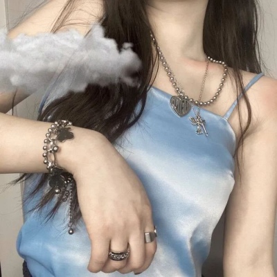 兽设节日场景创作Furry群